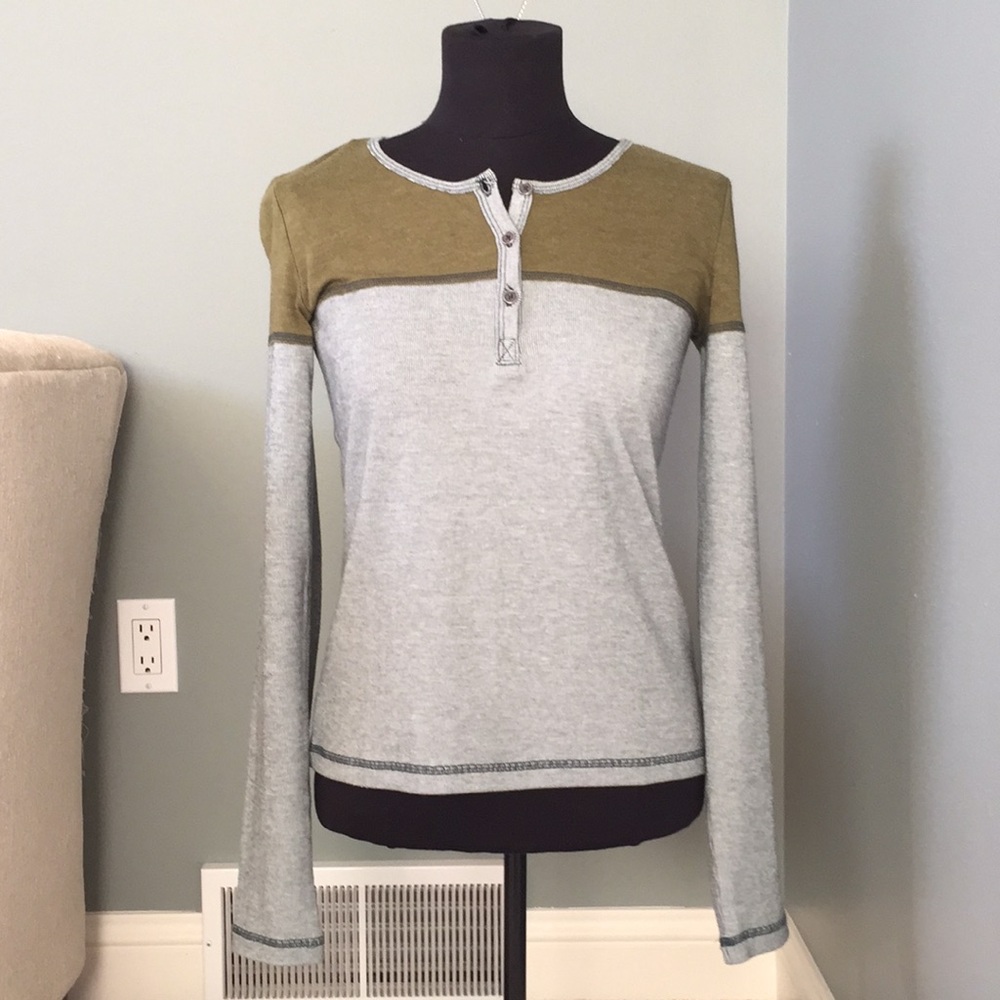 Prana long sleeve t-shirt size S